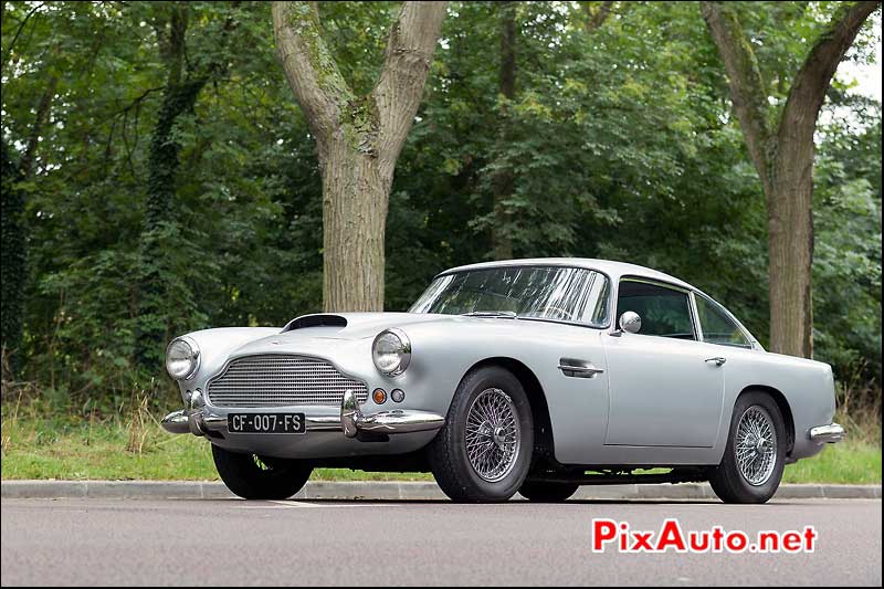 coupe Aston Martin DB4 gris