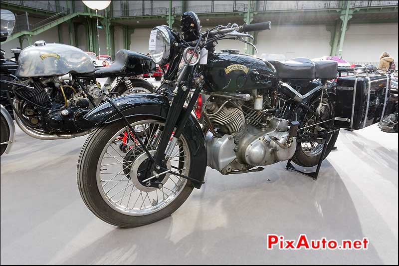 moto Vincent C-Rapide, exposition Bonhams grand palais