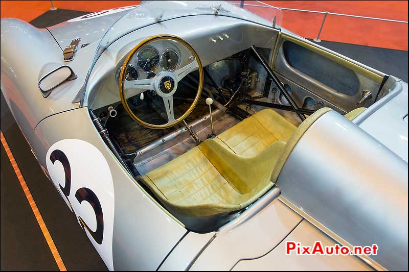 Salon Retromobile, Porsche 550A 1957 Poste Pilotage