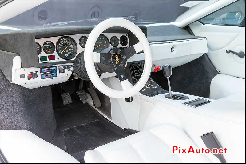 RM Auctions, Lamborghini Countach Lp400s Habitacle