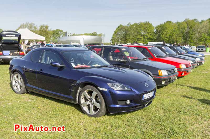 Youngtimers Festival, Mazda Rx8 et Peugeot 205