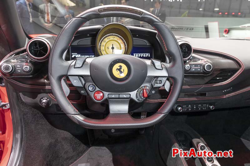 Salon De Geneve, tableau de bord Ferrari F8 Tributo