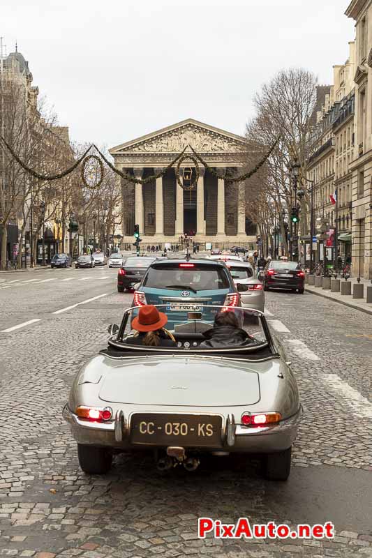 Traversee De Paris, Jaguar Rue Royale